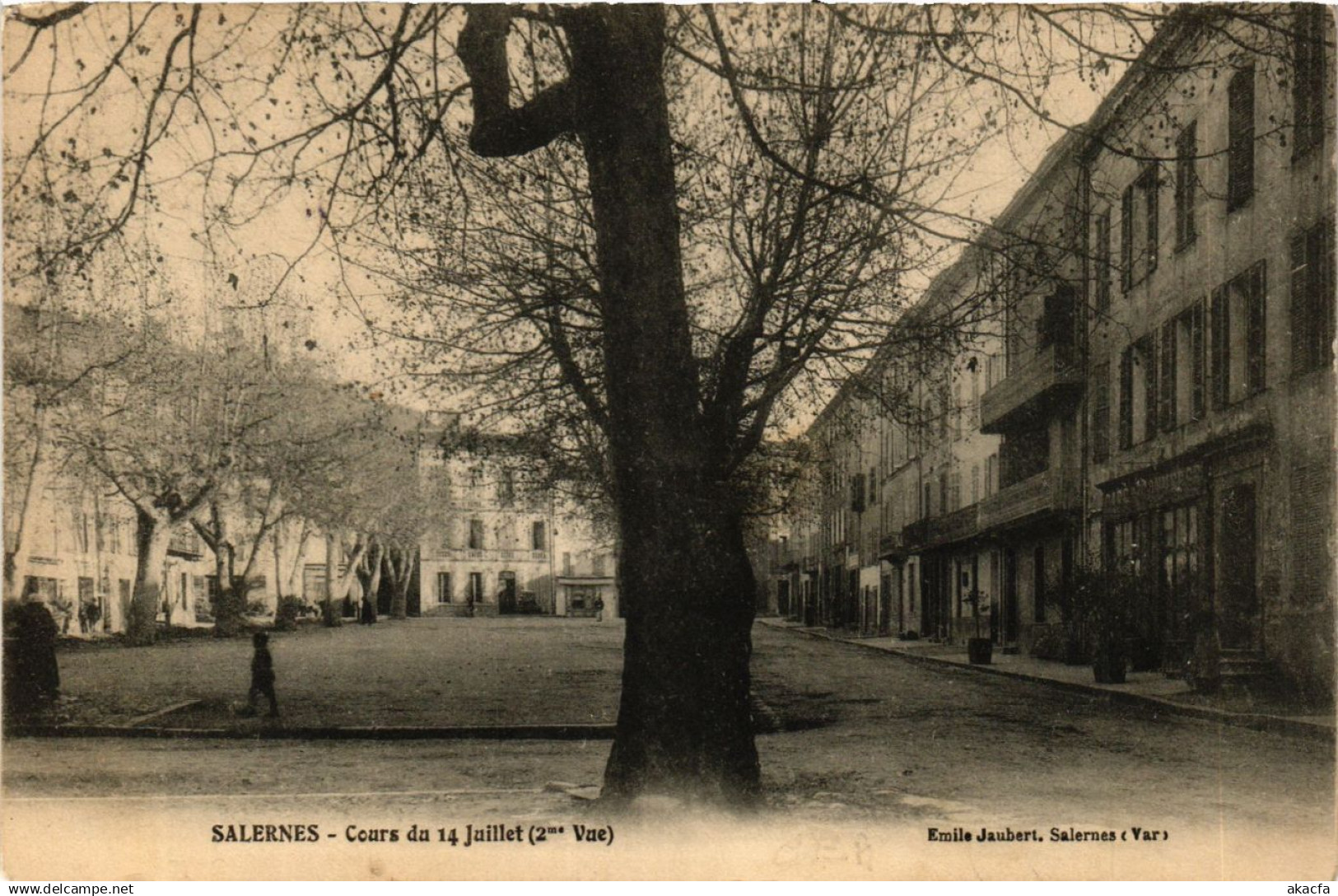 CPA SALERNES Cours du 14 Juillet (411515)