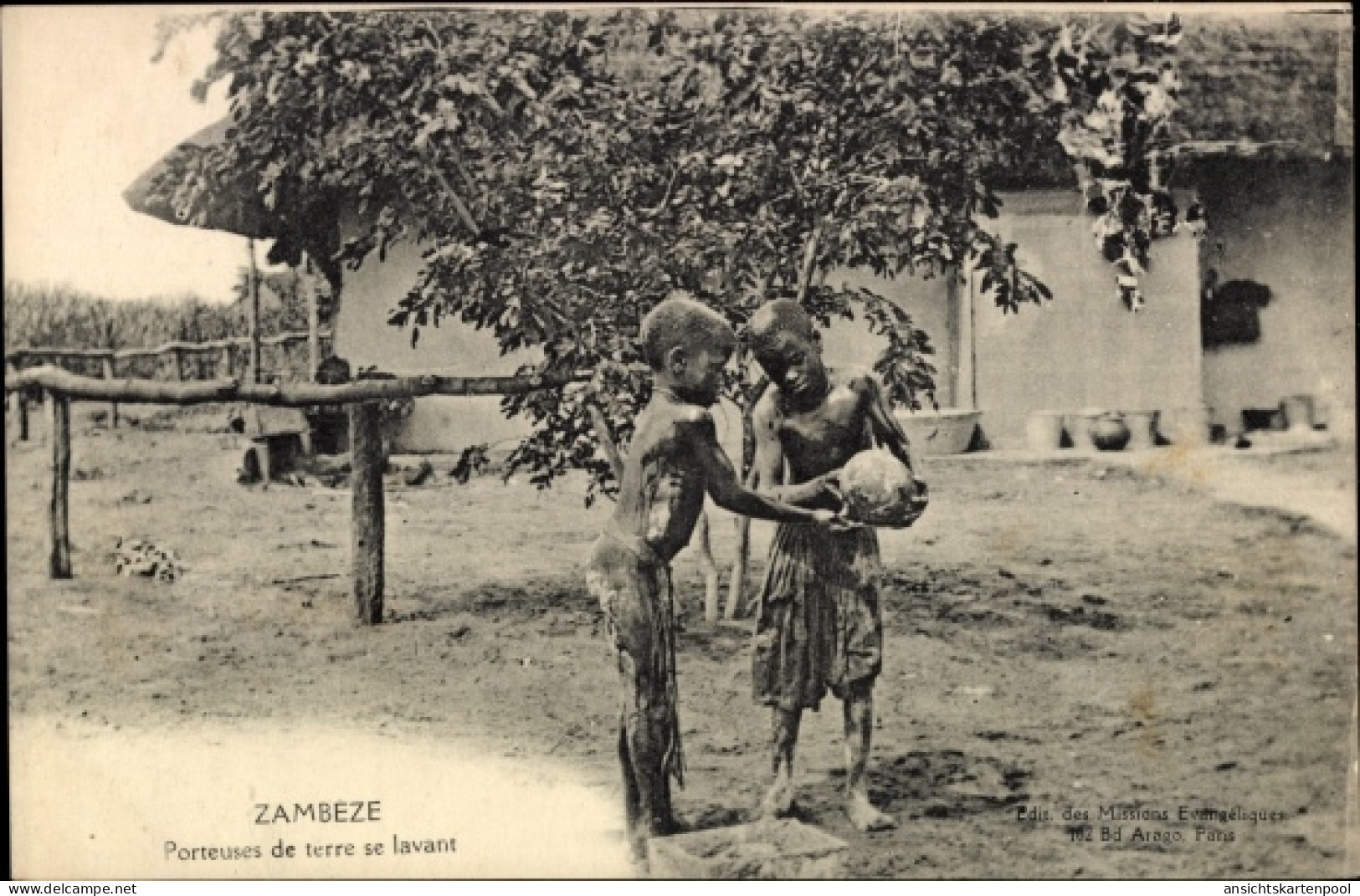 CPA Sambia, Zambeze Porteuses de terre se lavant