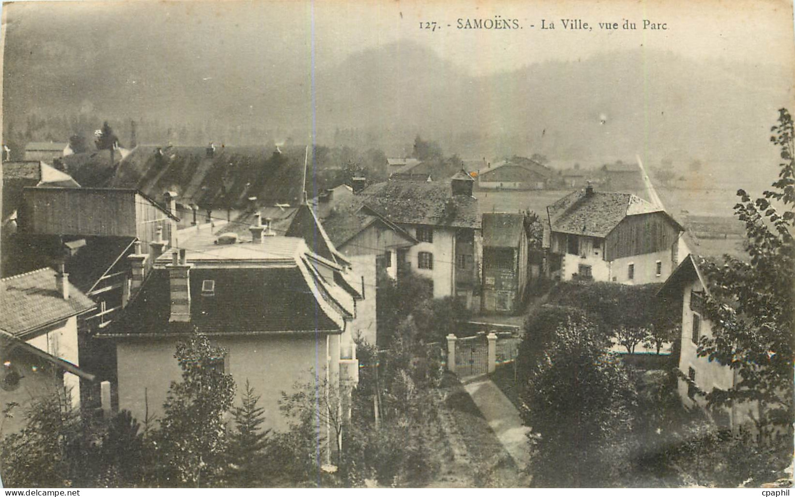 CPA Samoens La Ville vue du Parc