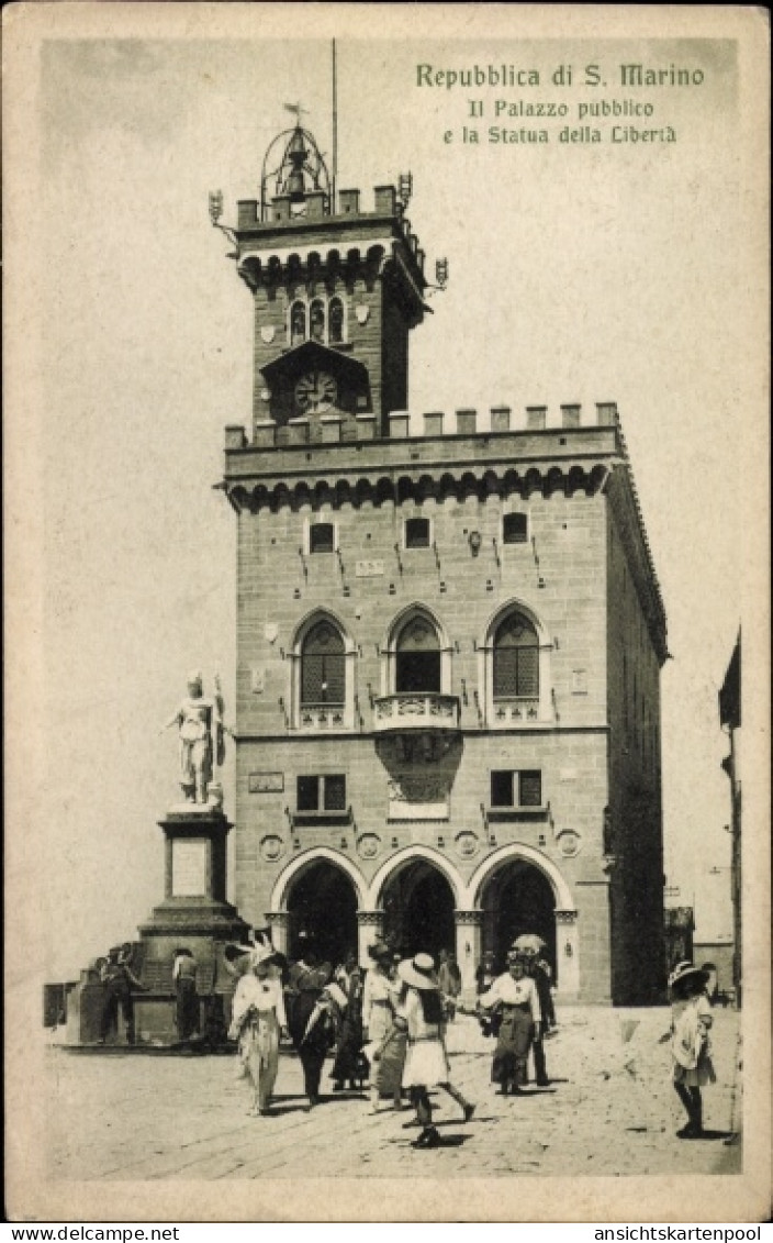 CPA San Marino, Il Palazzo pubblico e la statua della Liberta