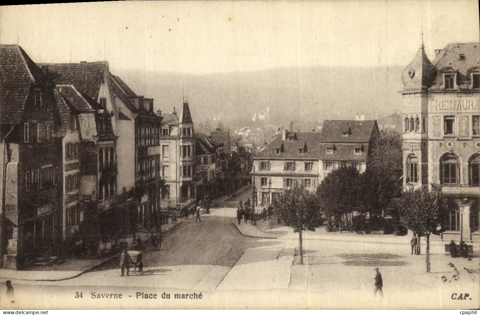 CPA Saverne Place du Marche
