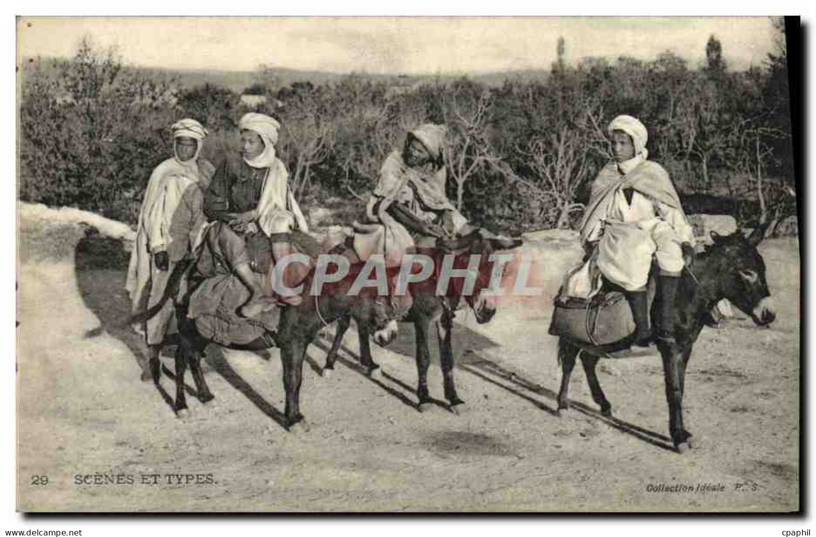 CPA Scenes Et Types Enfants montant des anes