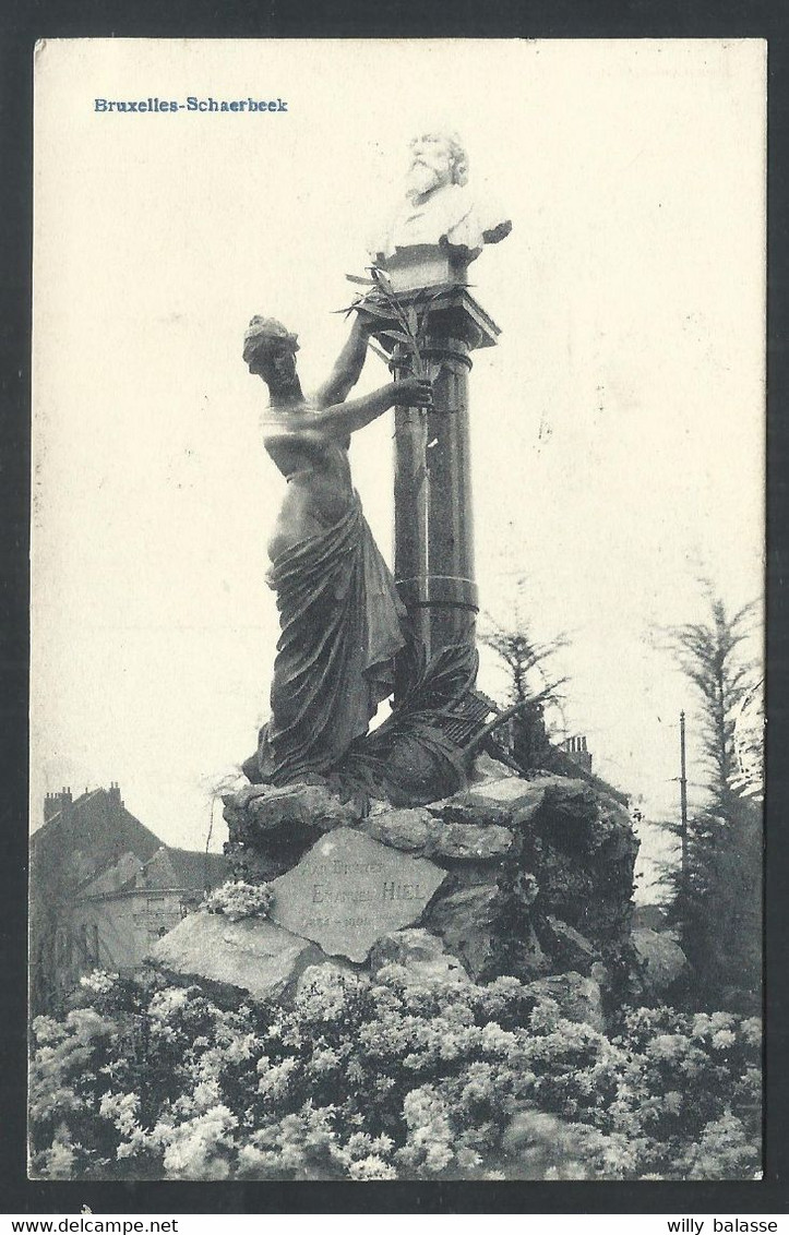 +++ CPA - SCHAERBEEK - SCHAARBEEK - Statue //