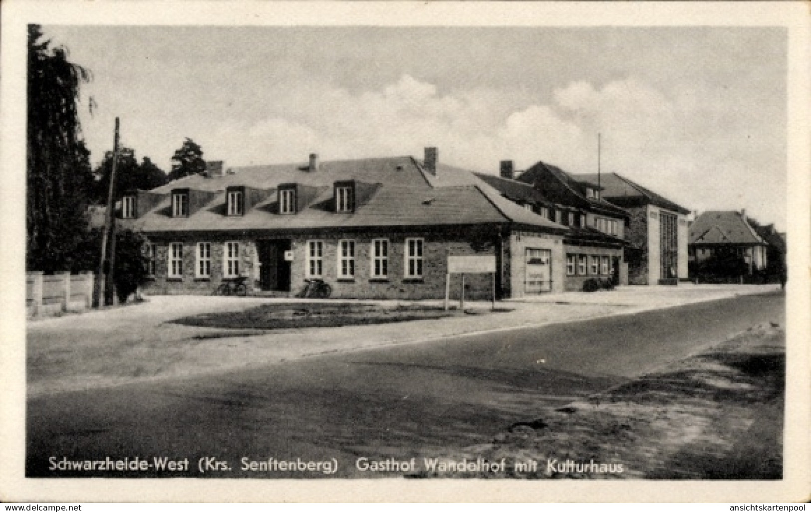 CPA Schwarzheide in der Niederlausitz, Gasthof Wandelhof mit Kulturhaus