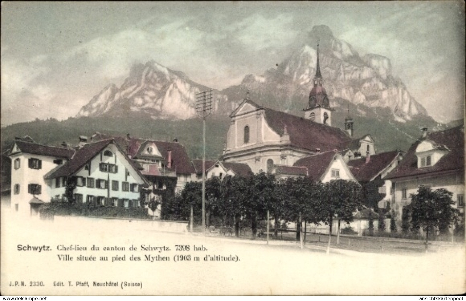 CPA Schwyz Stadt Schweiz, Schwytz, Stadtansicht, Mythen, Berge,