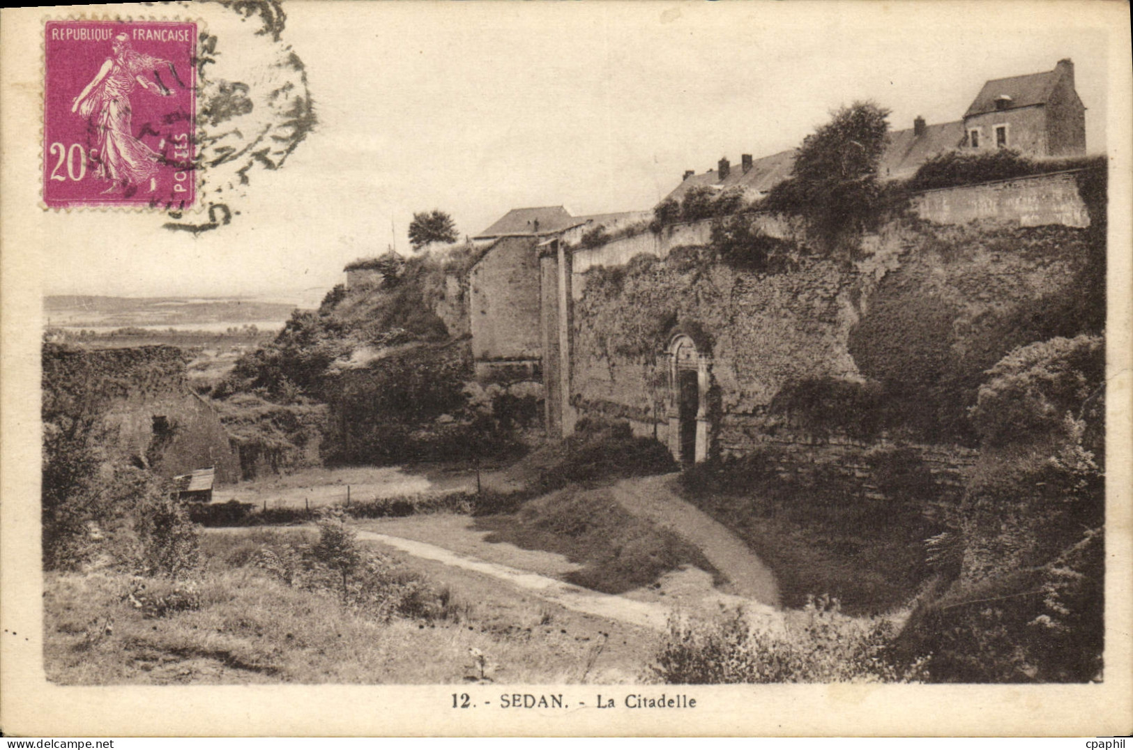 CPA Sedan La Citadelle Militaria