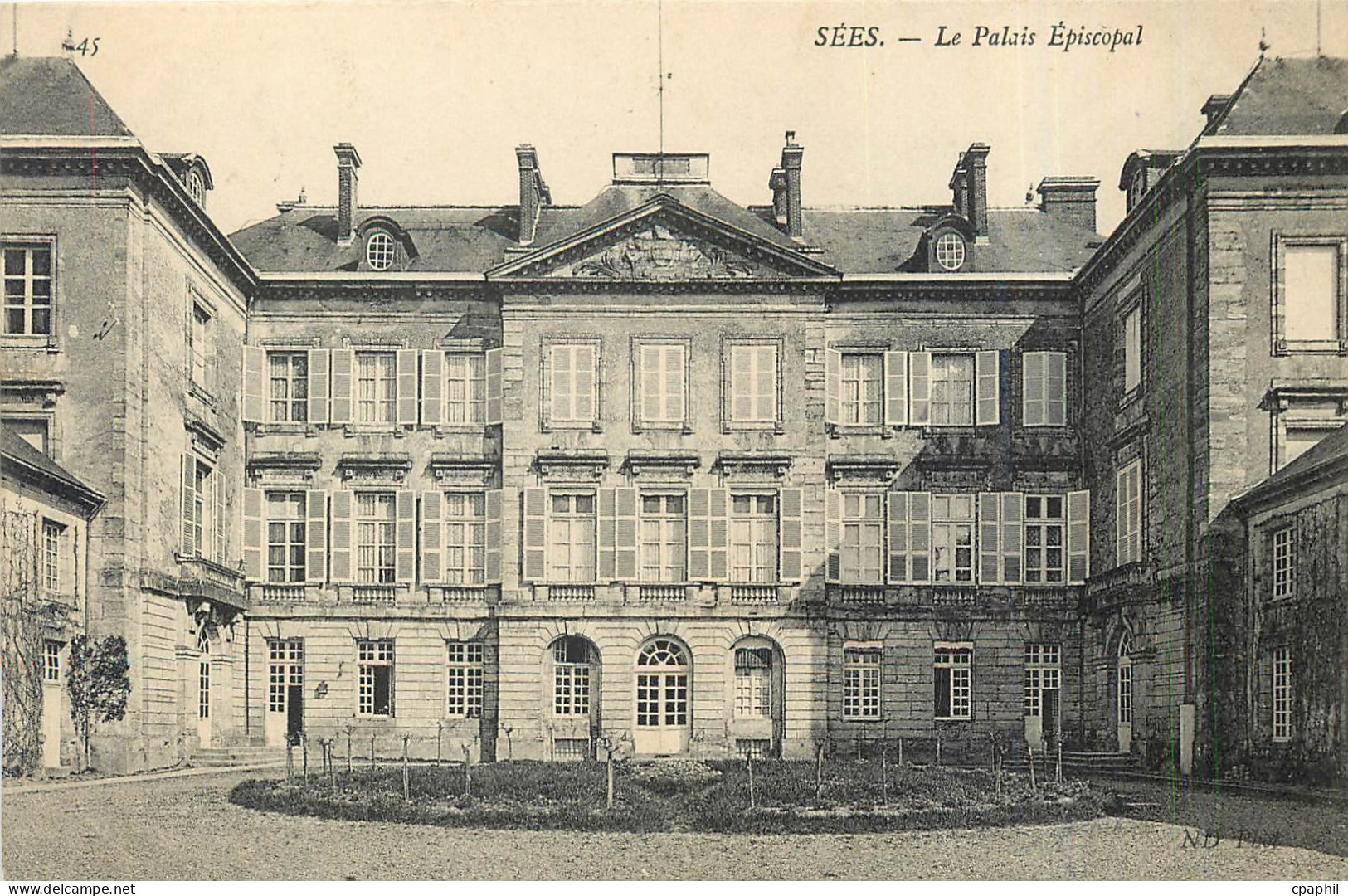 CPA Sees Le Palais Episcopal