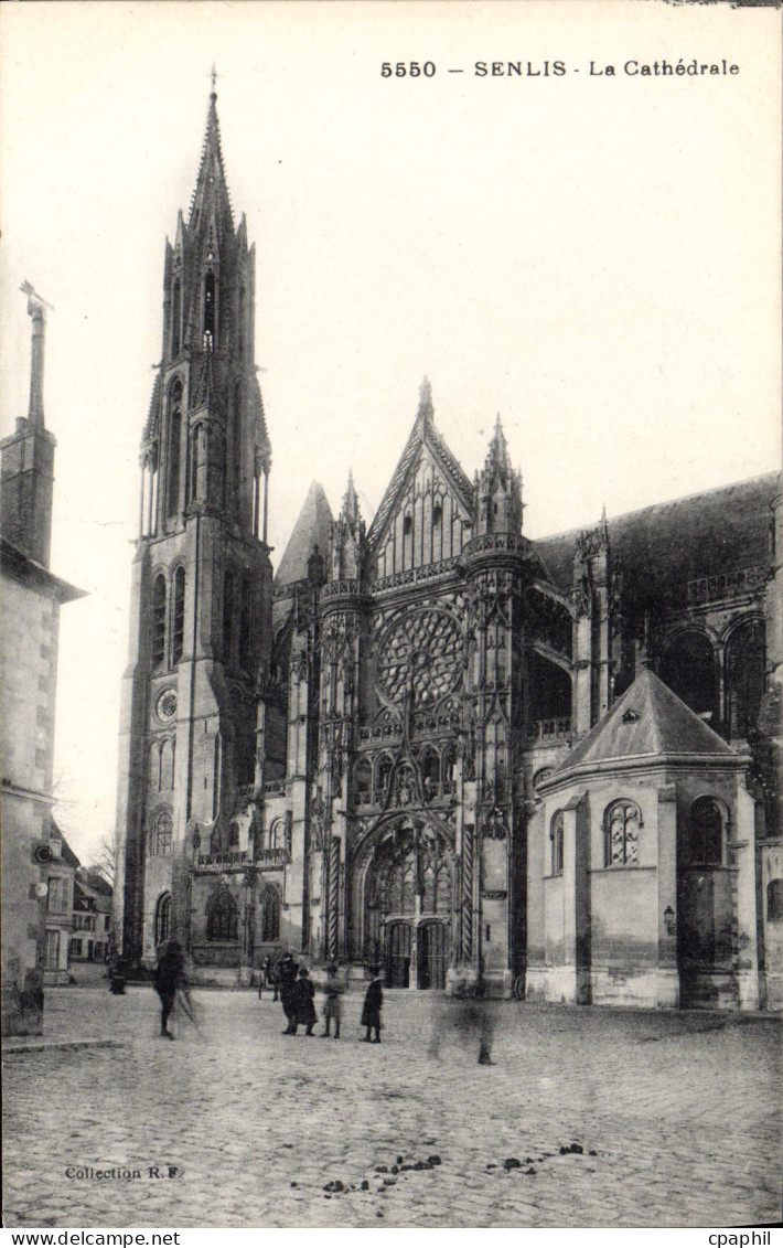 CPA Senlis La Cathedrale