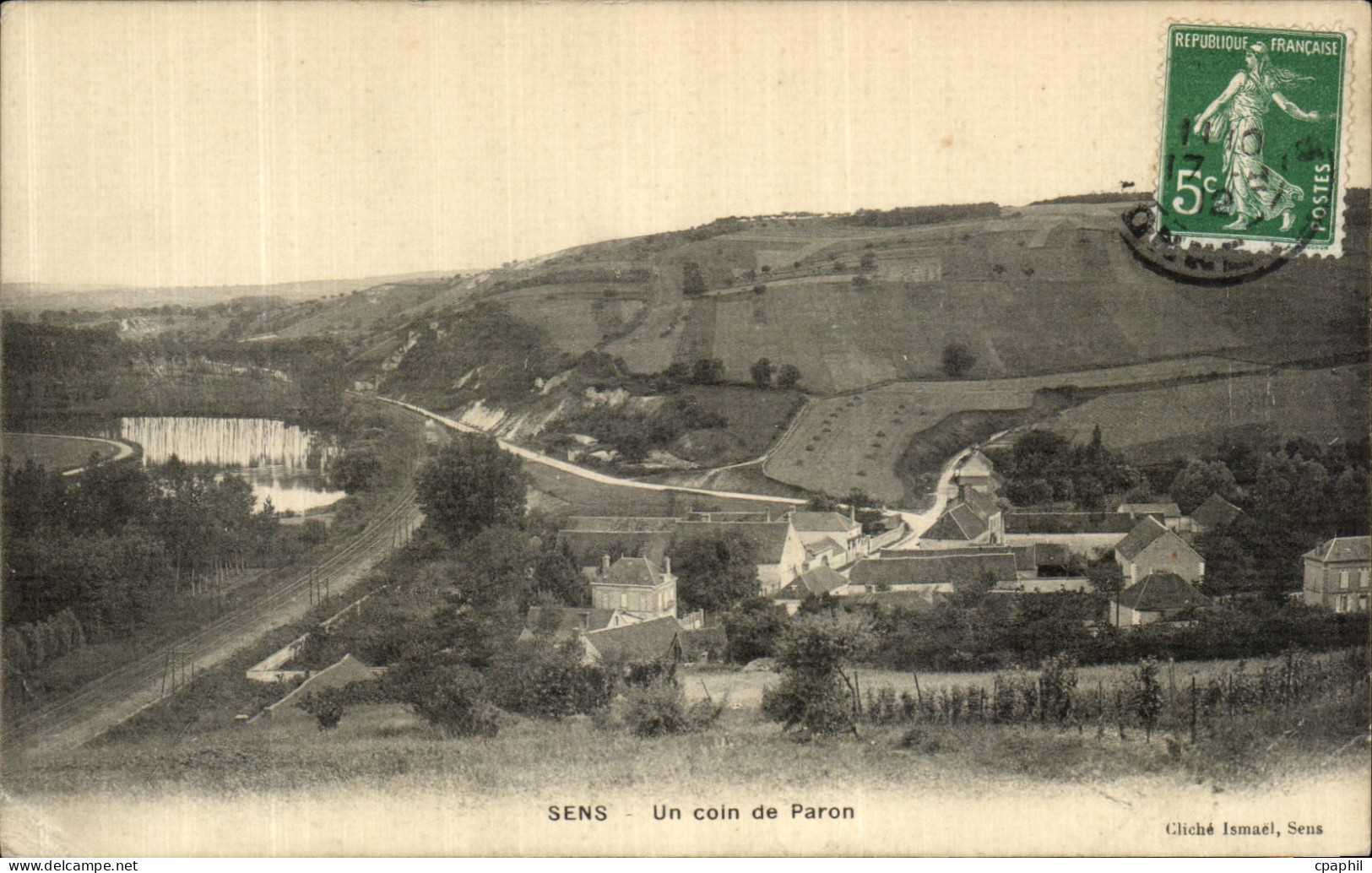 CPA Sens Un Coin de Paron