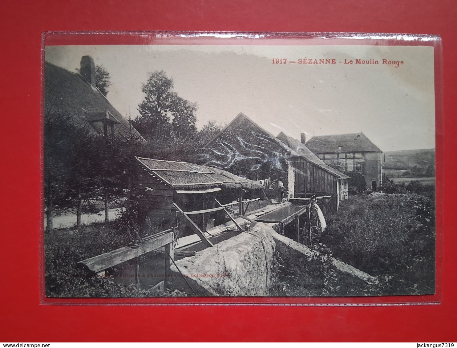 CPA - Sézanne - Le moulin rouge