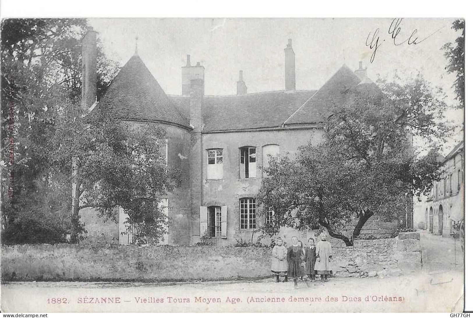 CPA SEZANNE -vieilles tours moyen-âge, ancienne demeure des ducs d'Orléans -circulée