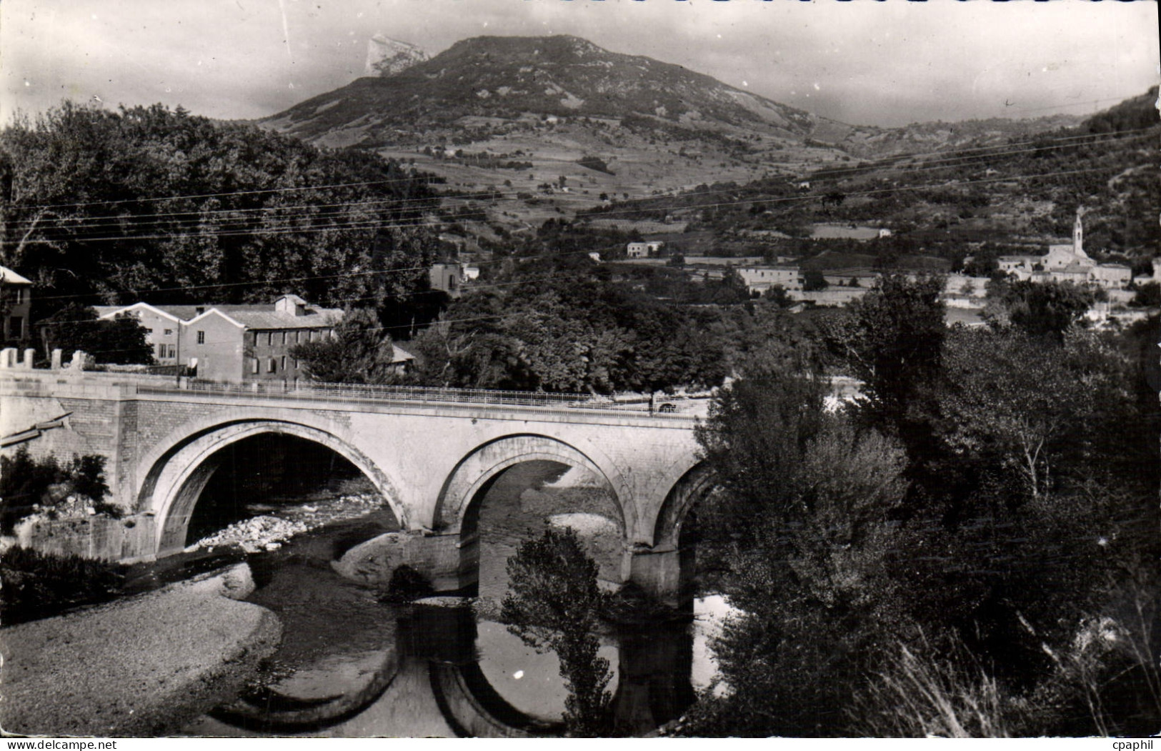 CPA Sisteron B A Un coin Pittoresque