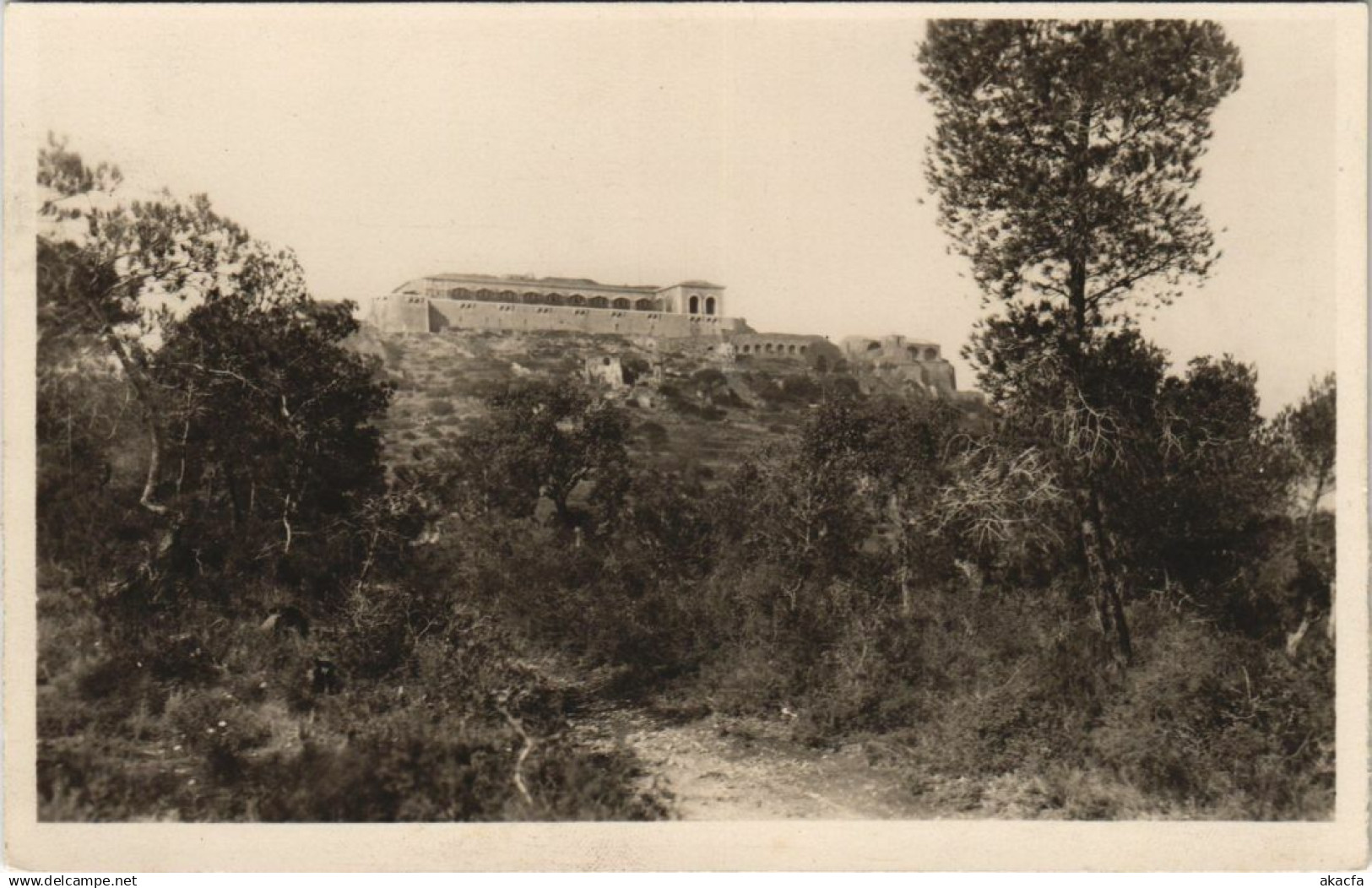 CPA SIX-FOURS-les-PLAGES Le Fort (1110955)