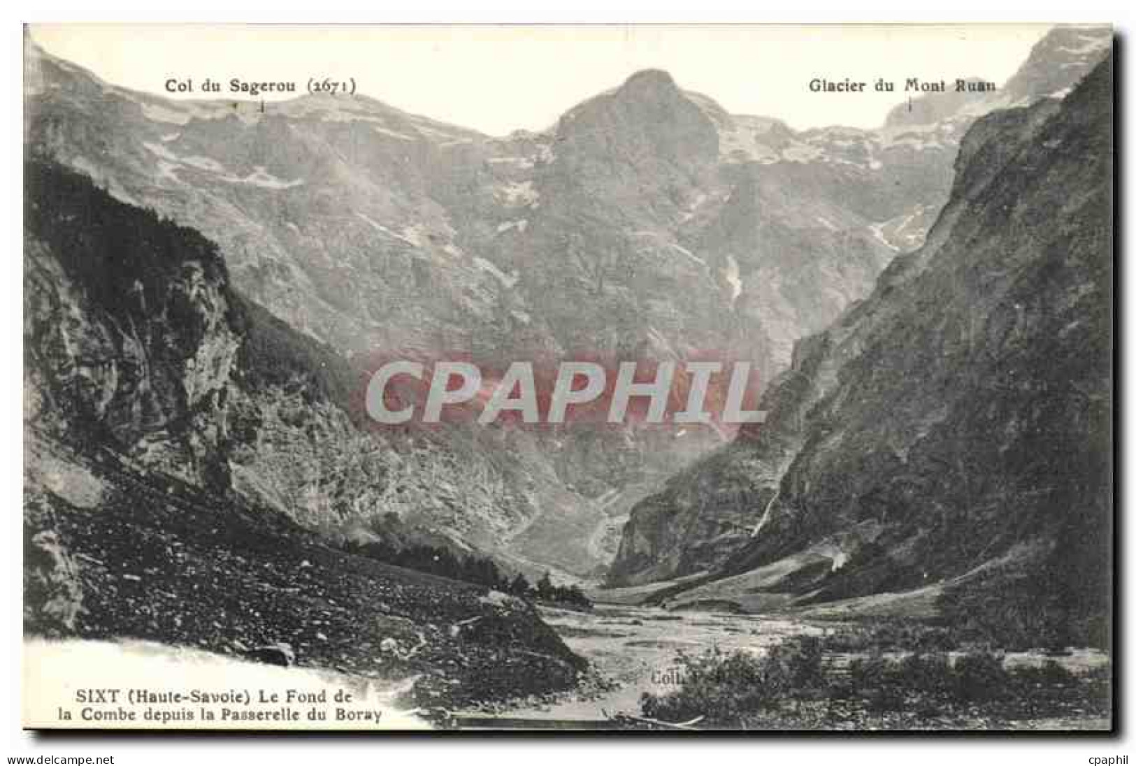 CPA Sixt Haute Savoie Le fond de la Combe depuis la Passerelle du Boray