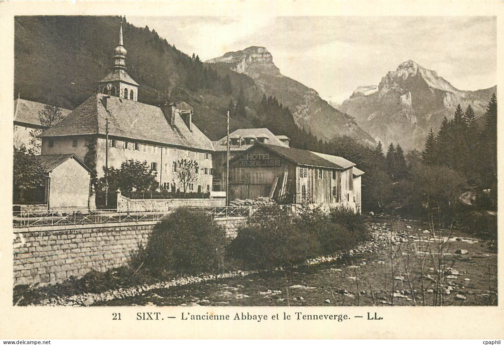CPA Sixt l'ancienne Abbaye et le Tenneverge