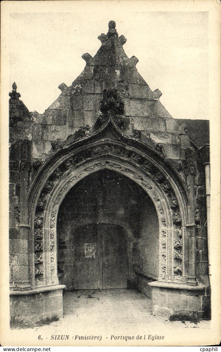 CPA Sizun Portique de l Eglise