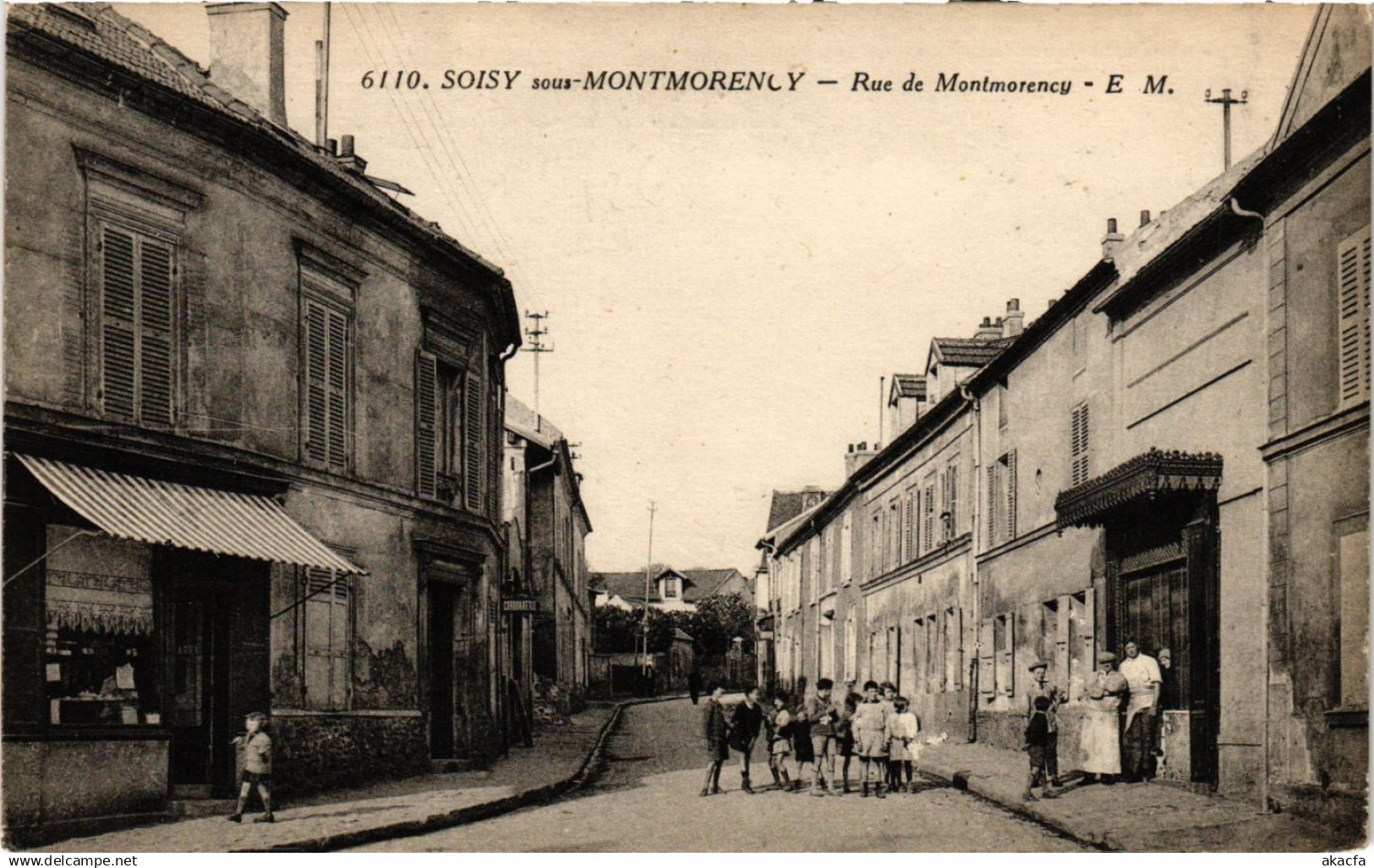 CPA SOISY-sous-MONTMORENCY - Rue de MONTMORENCY (380790)