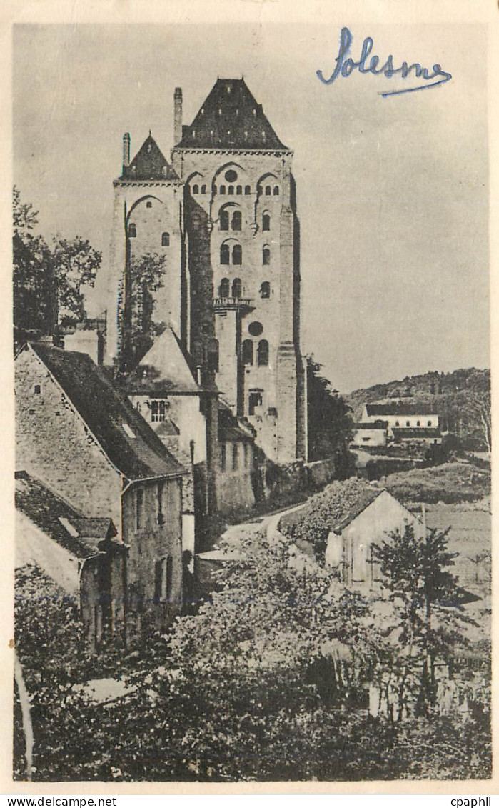 CPA Solesmes Le Matin sur l'Abbaye