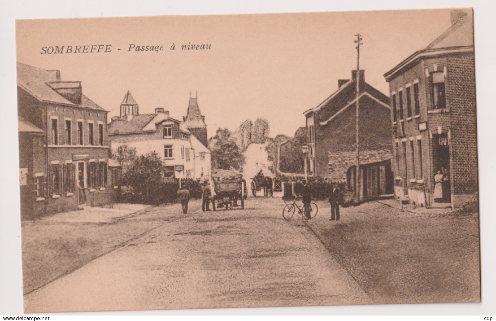 cpa SOMBREFFE   passage à niveau