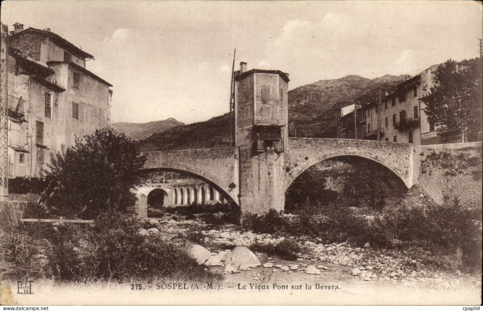 CPA Sospel Le vieux pont sur la Bevera