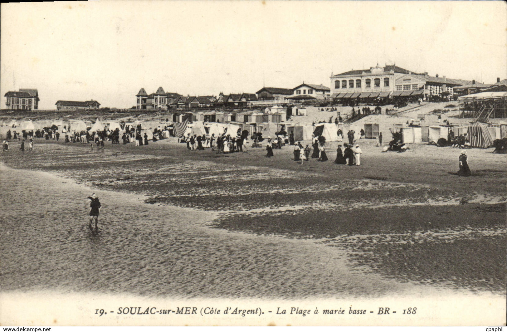 CPA Soulac sur Mer Cote d'Argent La Plage a Maree Basse