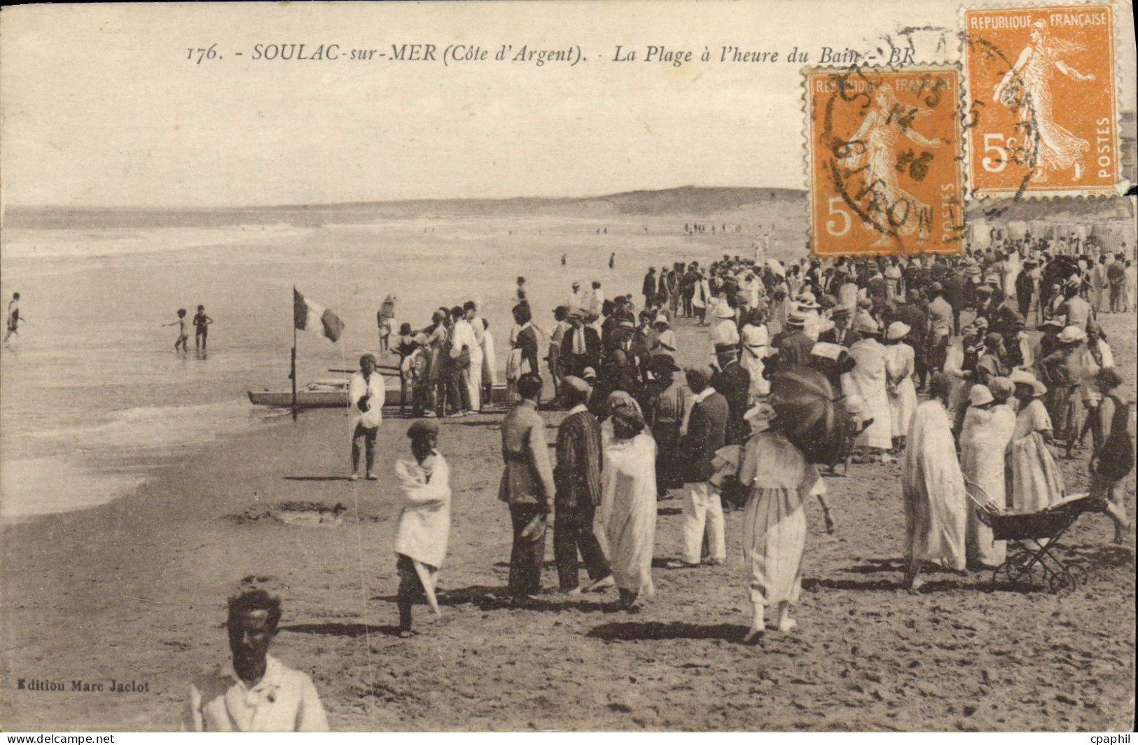 CPA Soulac Sur Mer La Plage a l'heure du bain