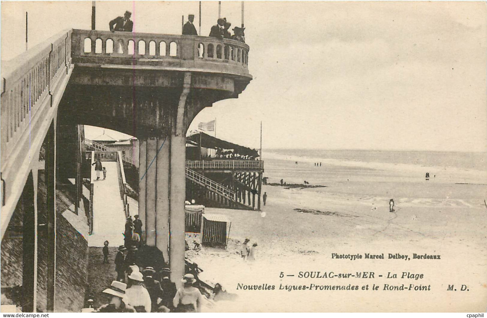 CPA Soulac sur Mer La Plage Nouvelles Ligues Promenade et le Rond Point