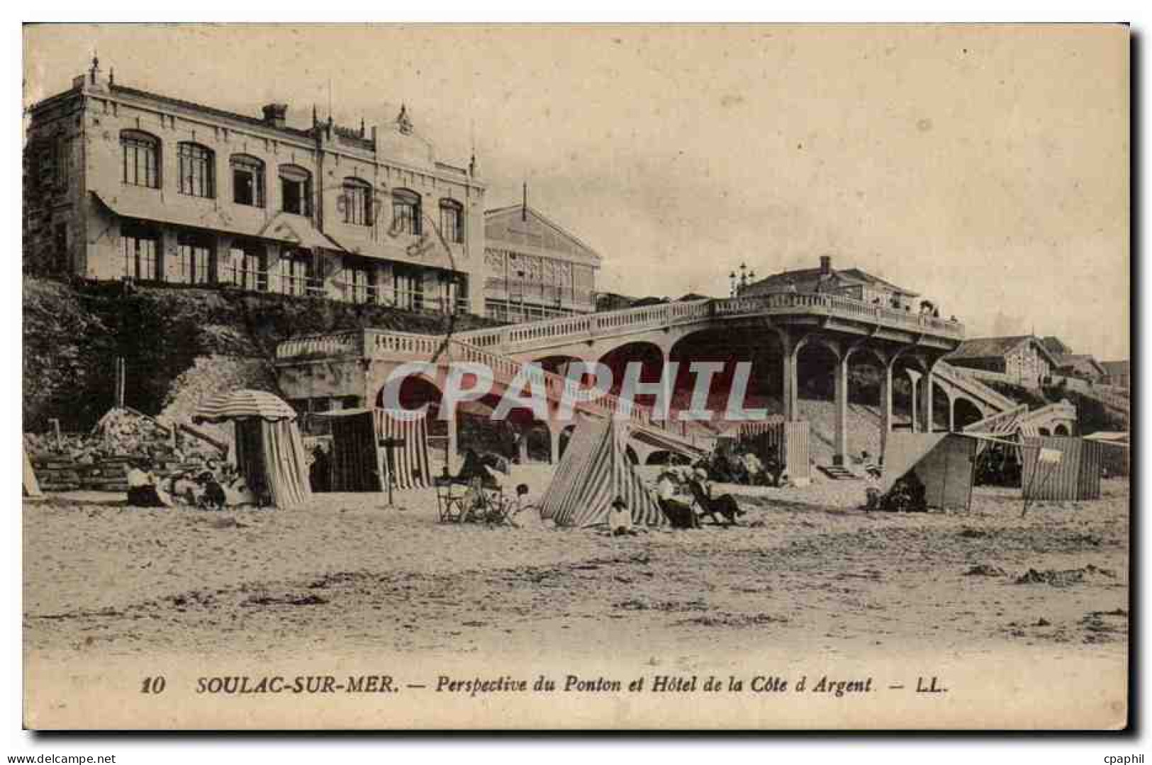 CPA Soulac sur mer Perpective du ponton et l'hotel de la cote d'argent