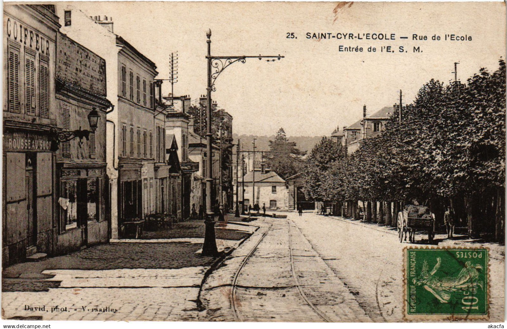 CPA St Cyr l'Ecole Rue de l'Ecole (1423407)