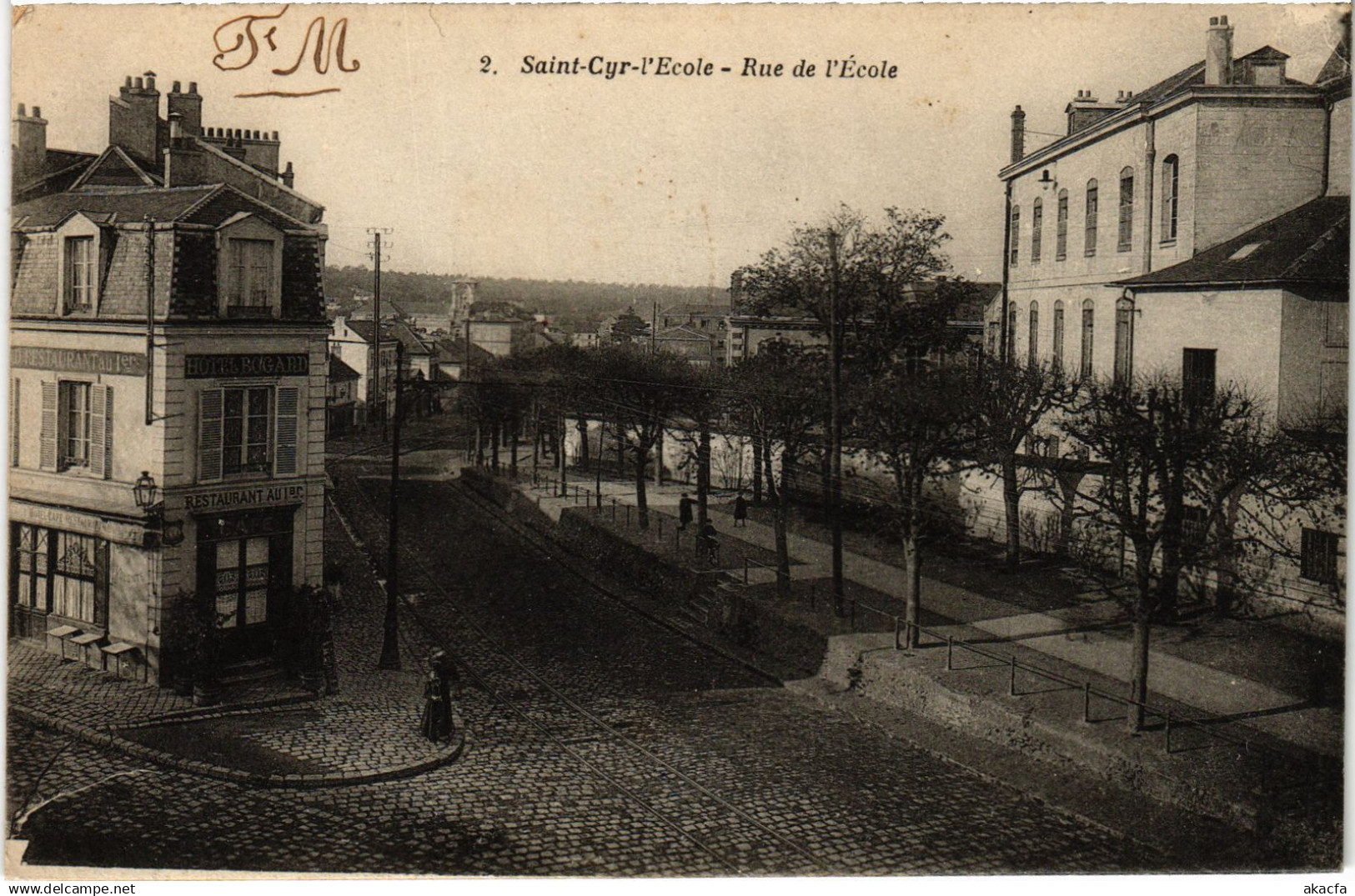 CPA St Cyr l'Ecole Rue de l'Ecole (1423449)