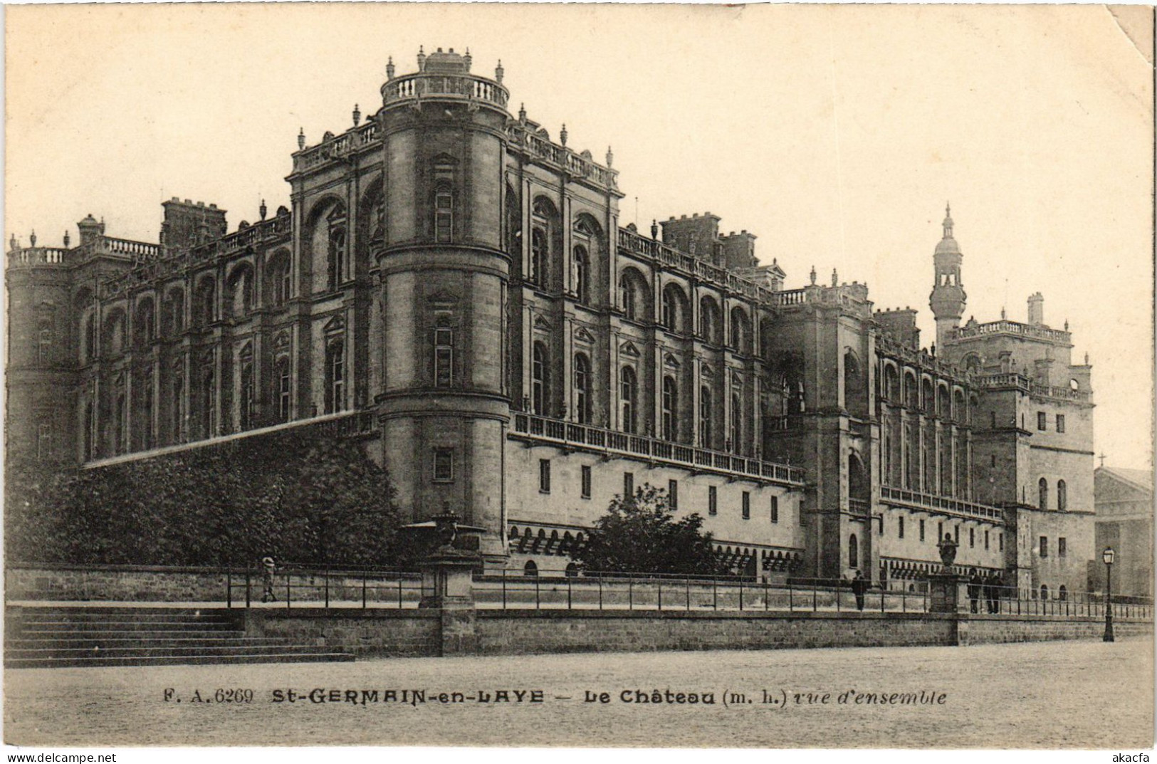 CPA St Germain en Laye Chateau (1401498)