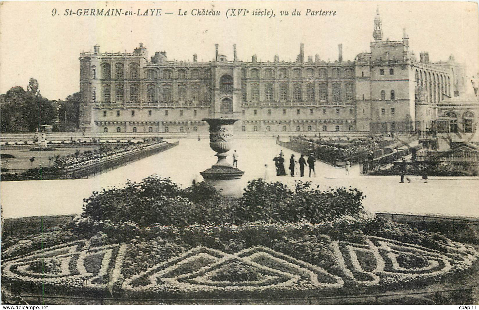 CPA St Germain en Laye Le Chateau vu du Parterre
