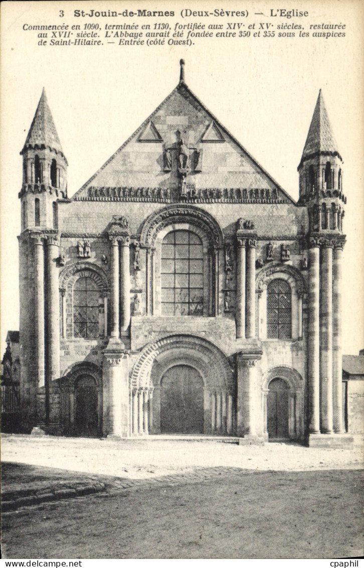 CPA St Jouin de Marnes Deux Sevres l'eglise Commencee en 1090 terminee en 1130 fortifiee aux XIV et