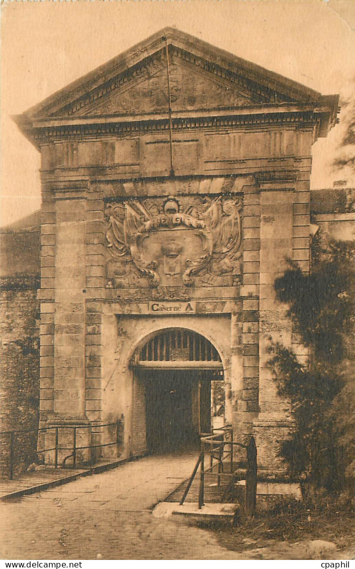 CPA St Martin de Re Porte de la Citadelle de Saint Martin