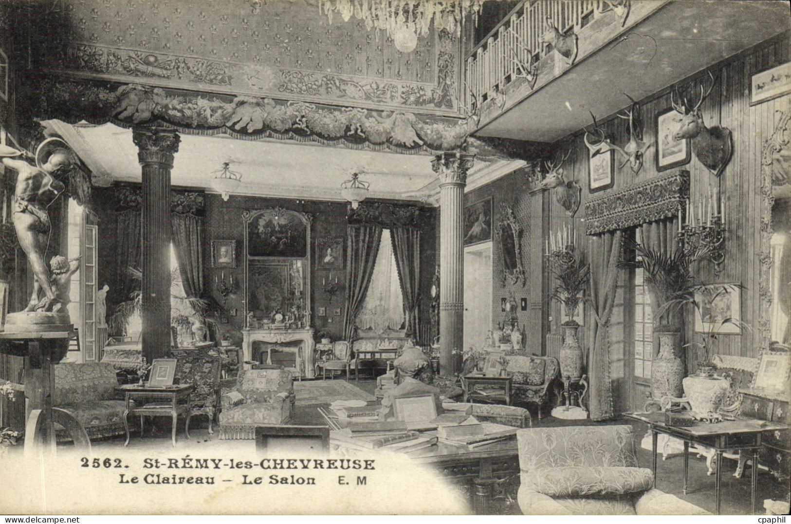 CPA St Remy les Chevreuse Le Claireau Le Salon
