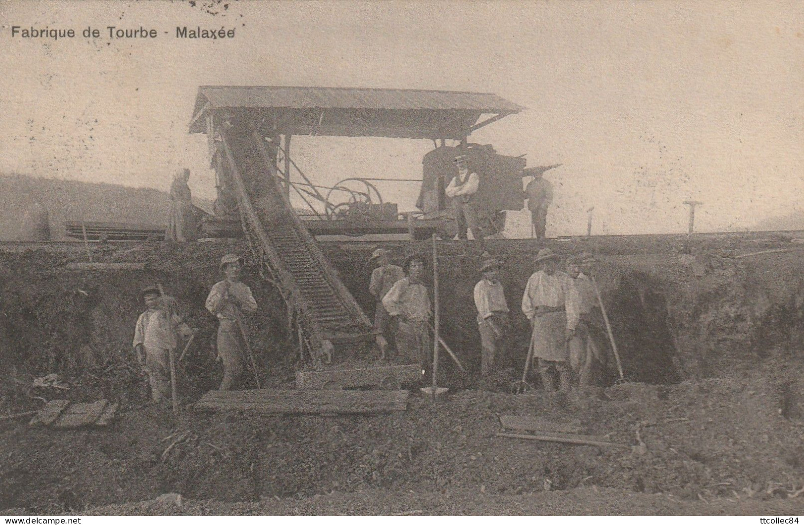 CPA-SUISSE-SWITZERLAND-PONTS DE MARTEL-Fabrique de tourbe-Malaxée-Gros plan