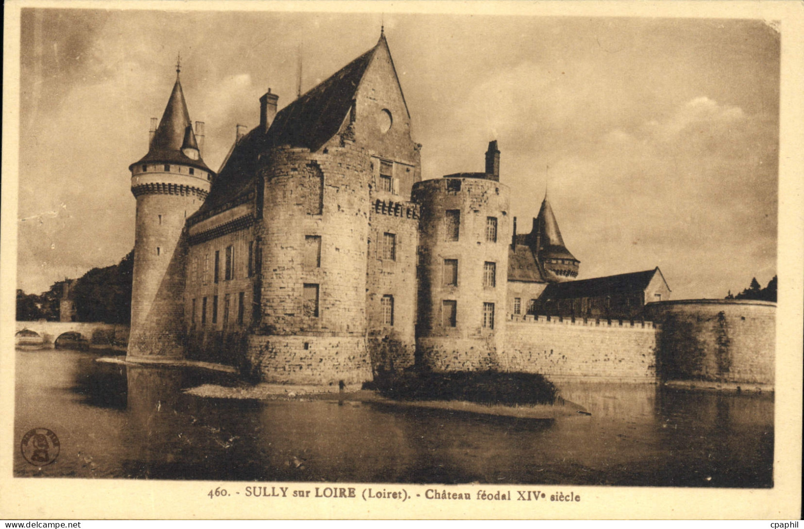 CPA Sully sur Loire Loiret Chateau feodal