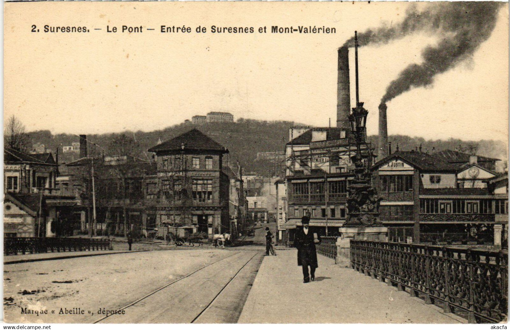 CPA Suresnes Entree de Suresnes et Mont Valerien (1314821)