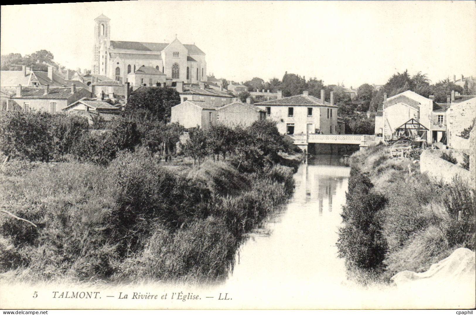 CPA Talmont La Riviere Et I'Eglise