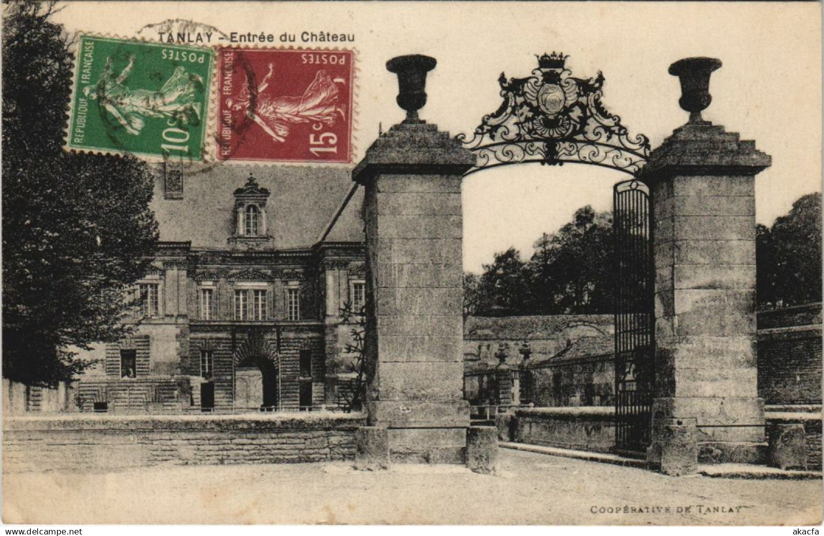 CPA TANLAY Entree de Chateau (1198197)