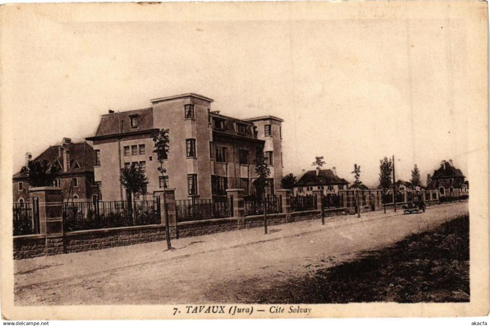 CPA TAVAUX - Cité Solvay (211697)