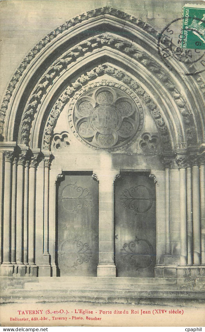 CPA Taverny (S et O) L'Eglise Porte dite du Roi Jean (XIVe Siecle)