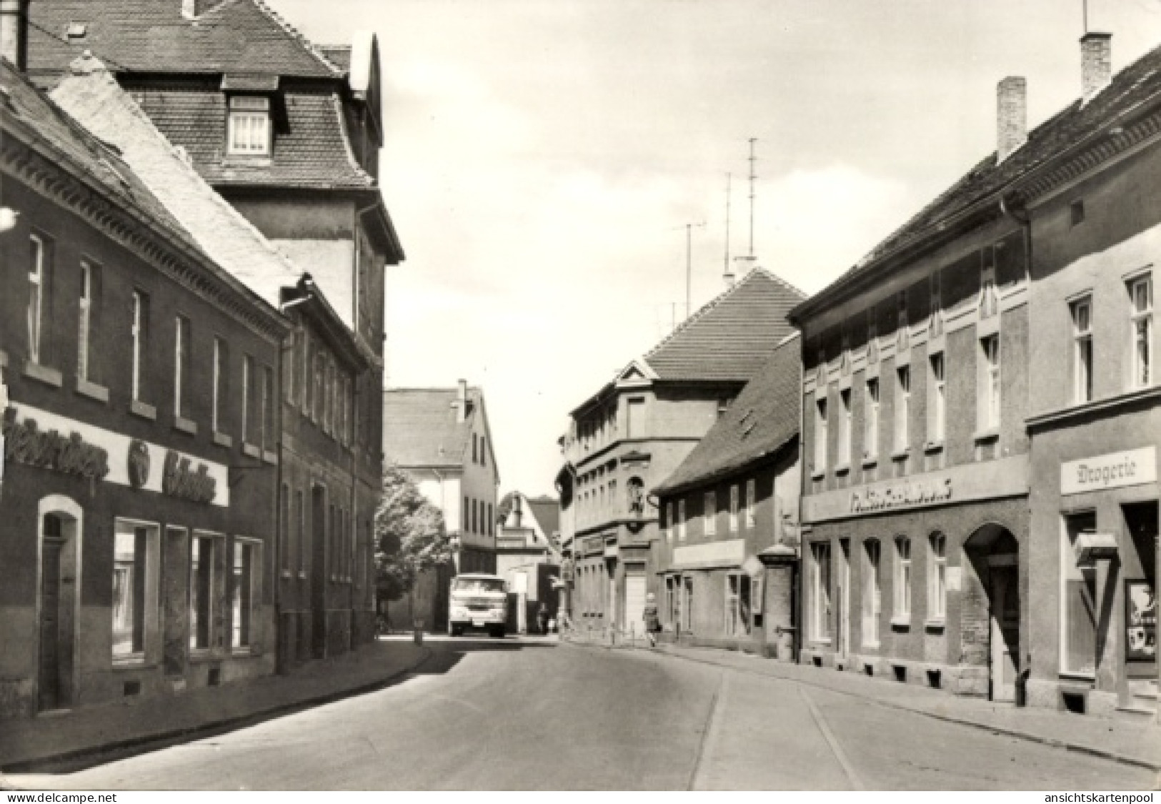 CPA Teuchern im Burgenlandkreis, Straße des Friedens