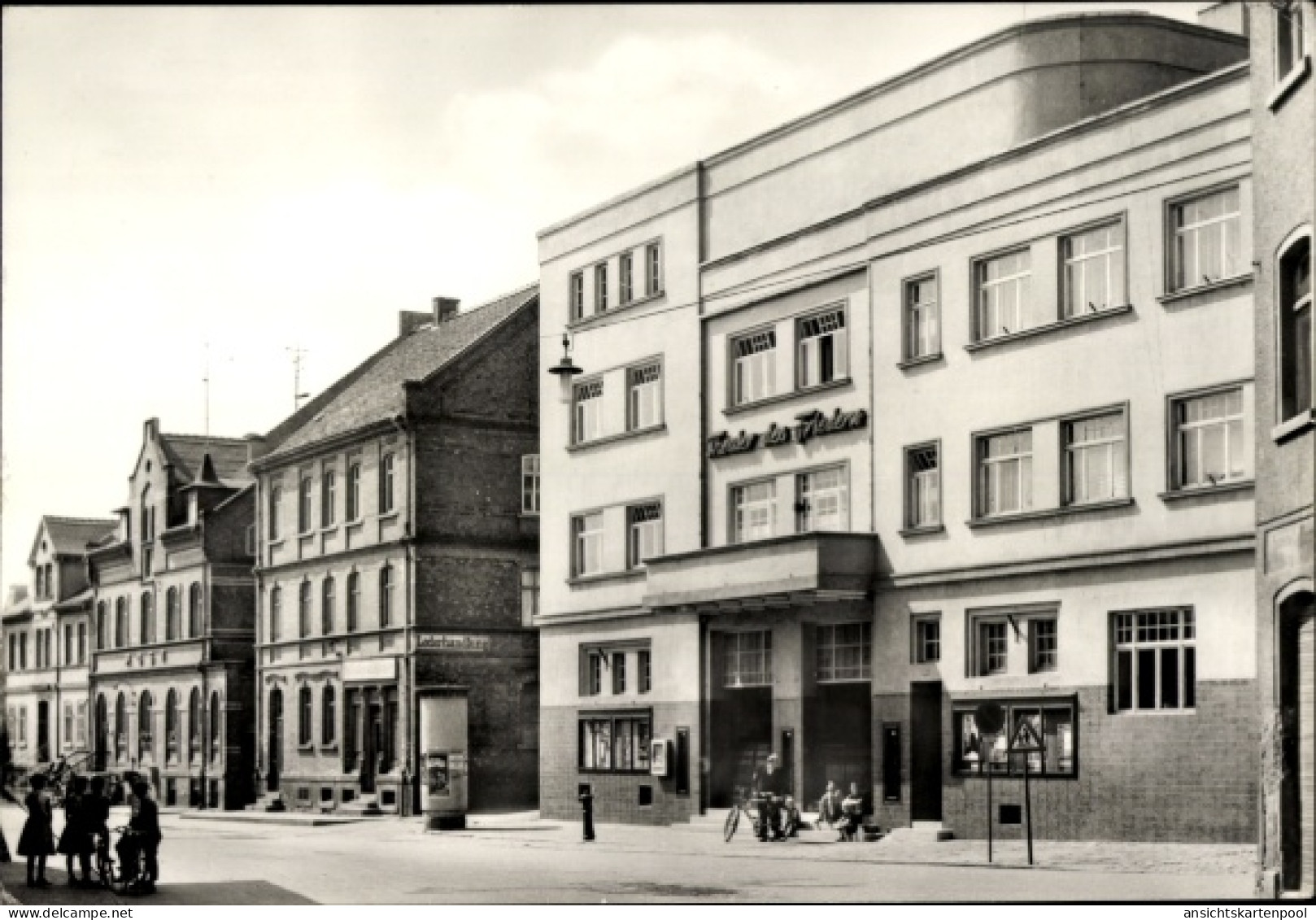 CPA Teuchern im Burgenlandkreis, Theater des Friedens