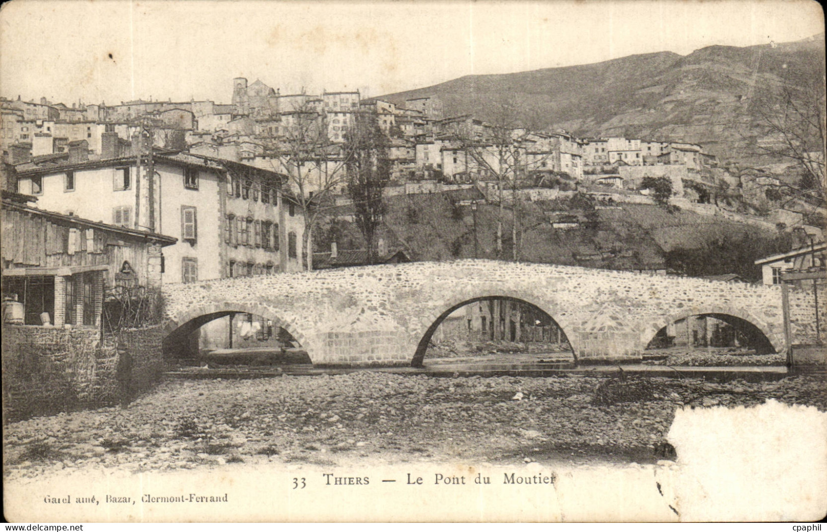 CPA Thiers Le pont du Moutiers