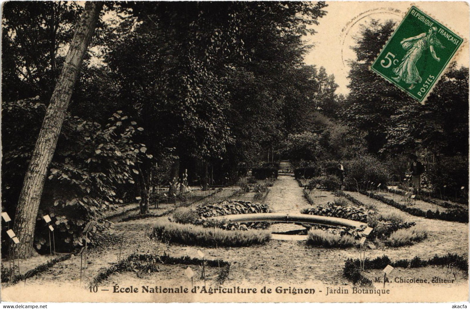 CPA THIVERVAL-GRIGNON Ecole Nationale d'Agriculture (1386412)