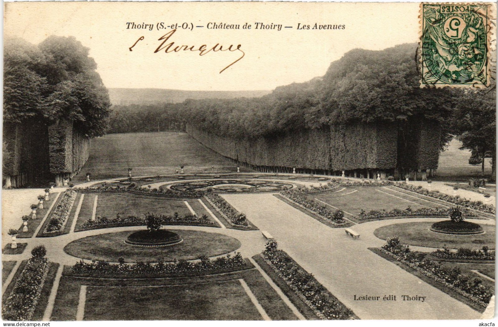 CPA Thoiry Le Chateau, Les Avenues FRANCE (1379126)