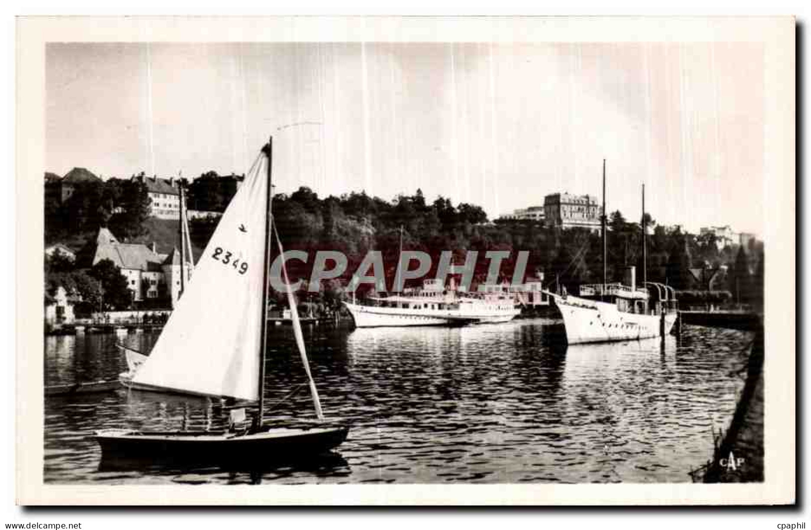 CPA Thonon Les Bains Arrivee du Bateau dans le Port Bateau