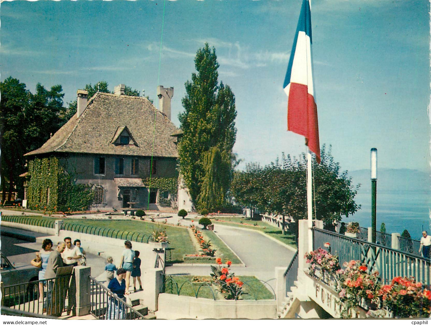 CPA Thonon les Bains Le Belvedere et le Chateau de Sonnaz