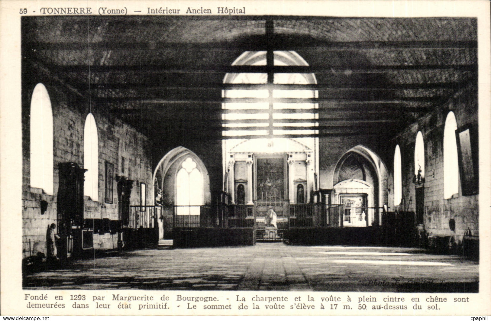 CPA Tonnerre Interieur ancien hopital